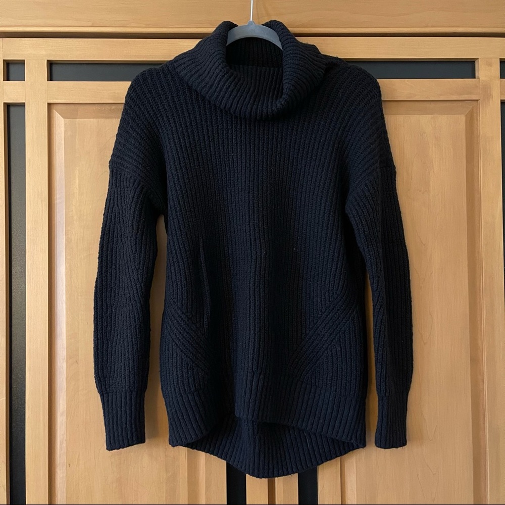 Old Navy Cowl Neck Turtleneck Sweater